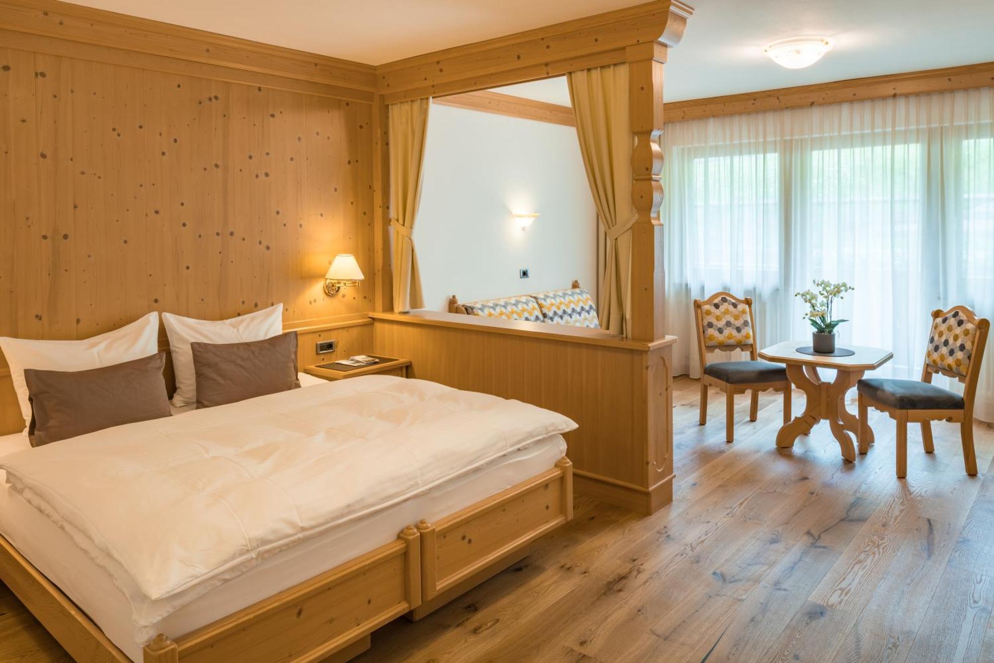 Hotel Christoph Olang Екстер'єр фото