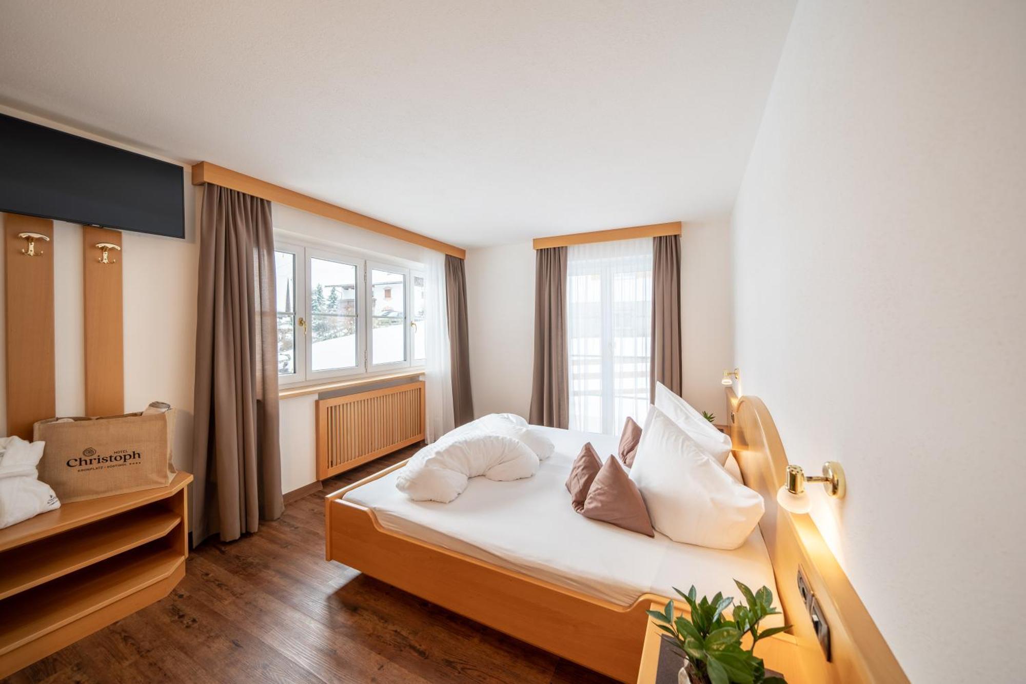 Hotel Christoph Olang Екстер'єр фото