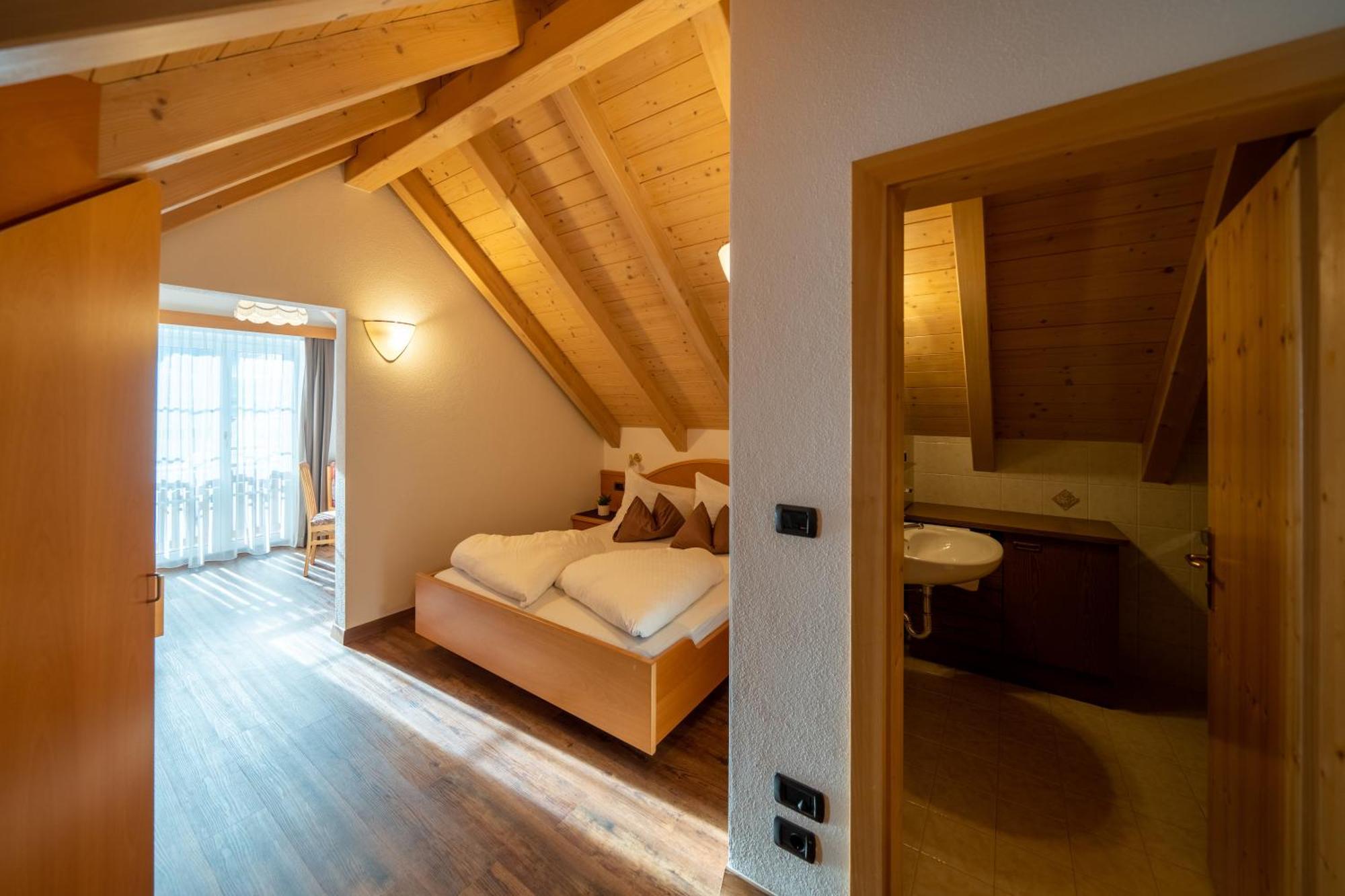 Hotel Christoph Olang Екстер'єр фото