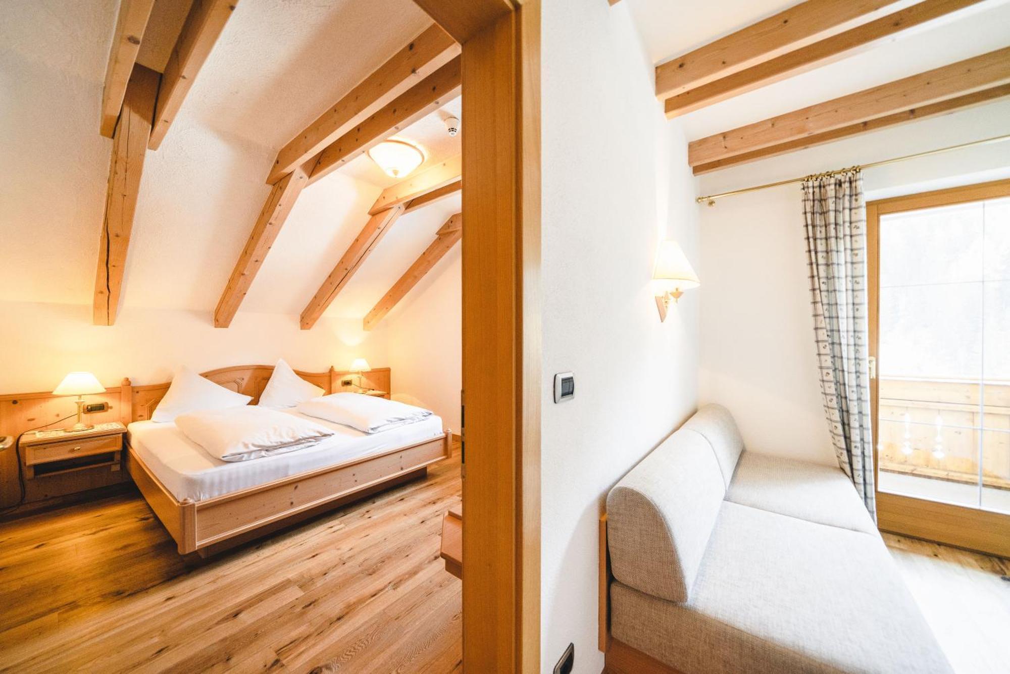 Hotel Christoph Olang Екстер'єр фото
