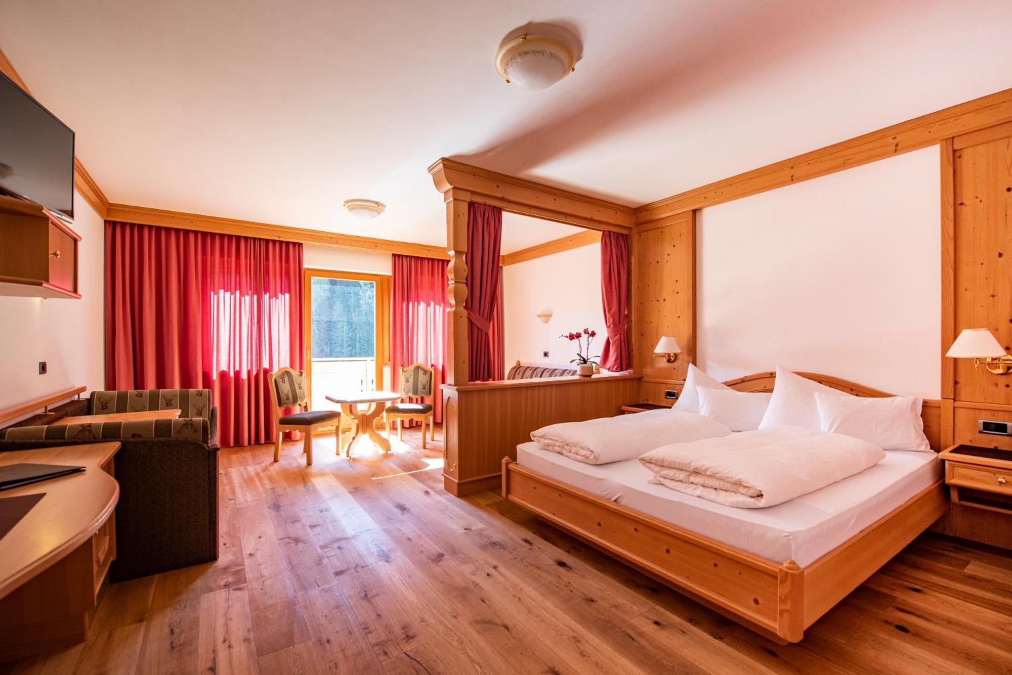 Hotel Christoph Olang Екстер'єр фото